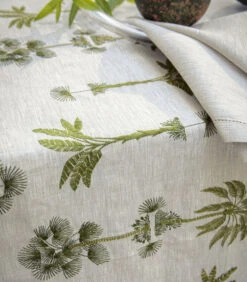 Barbade - Effen Tafellaken In Geborduurd Linnen -Huishoudelijke Producten Winkel 04f0120d66bd478683e4d089fddf8527