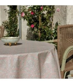 Gecoat Tafelkleed Pompadour Roze