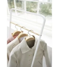Yamazaki Hanger Rack 1.0 - White -Huishoudelijke Producten Winkel fb94e132c8114c6595857b0028c52eee